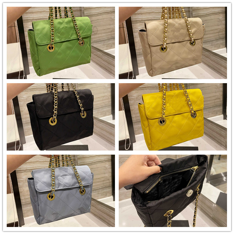 2021 Classic Fashion Designer Ladies Handbags Medieval Bags Retro Bags Nylon Vintage Metal Chain Parachute S Commuter Feel High Quality Bag
2021 Classic Fashion Designer Ladies Handbags Medieval Bags Retro Bags Nylon Vintage Metal Chain Parachute S Commuter Feel High Quality Bag