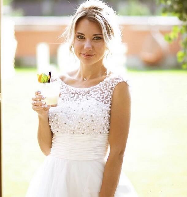 Summer Short A e Wedding Dresses Top Pearls Beading Open Back Mini Country Garden Lace Applique Bridal Gowns Engagement Party Dress