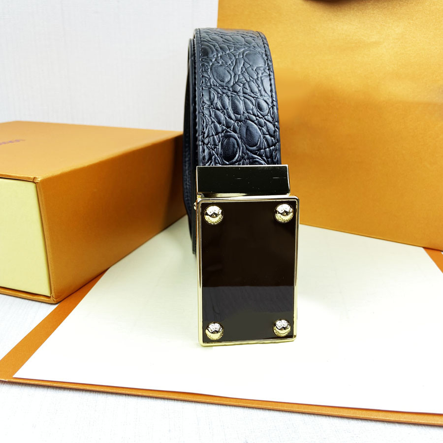 2021 Fashion Designer Mens Women Belt With 2 Colors Buckle Top High Quality Luxury Belts L Waistband 21092303W, Black;brown
2021 Fashion Designer Mens Women Belt With 2 Colors Buckle Top High Quality Luxury Belts L Waistband 21092303W, Black;brown