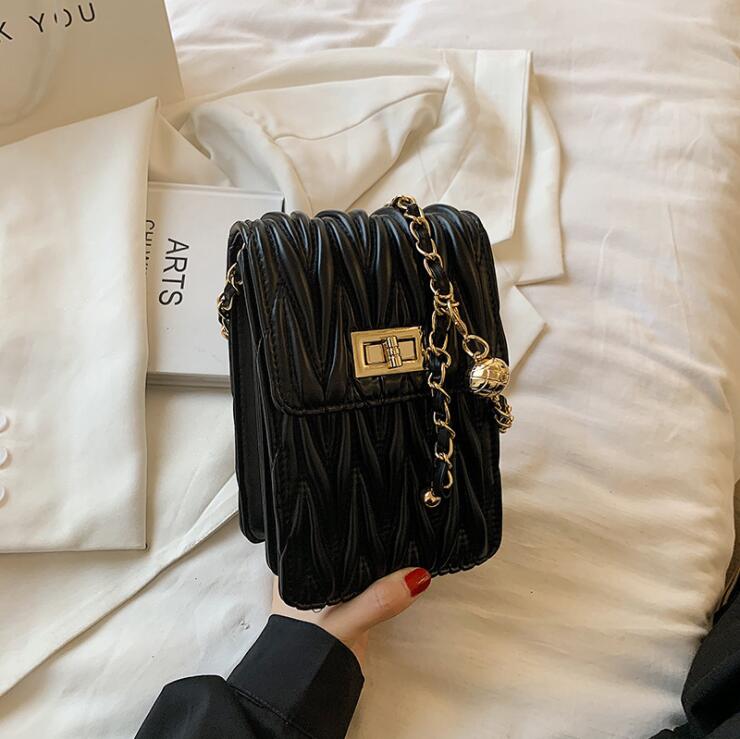 wholesale women leather bag street trend solid color plaid womens mobile phone handbag personality Thread storage wallet summer simple striped chain bags
wholesale women leather bag street trend solid color plaid womens mobile phone handbag personality Thread storage wallet summer simple striped chain bags