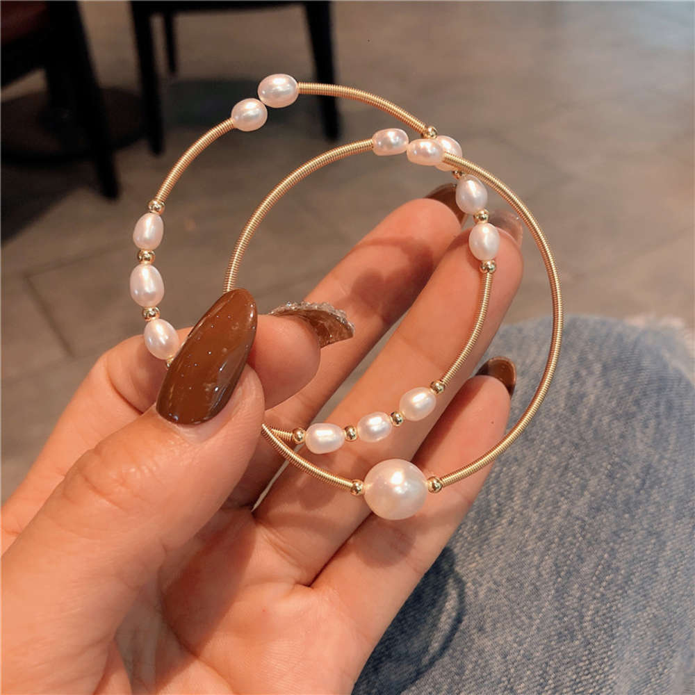 ,bracelet Japanese and Korean fresh water pearl bracelet design temperament simple girl irregular Pearl Bracelet, Golden;silver
,bracelet Japanese and Korean fresh water pearl bracelet design temperament simple girl irregular Pearl Bracelet, Golden;silver