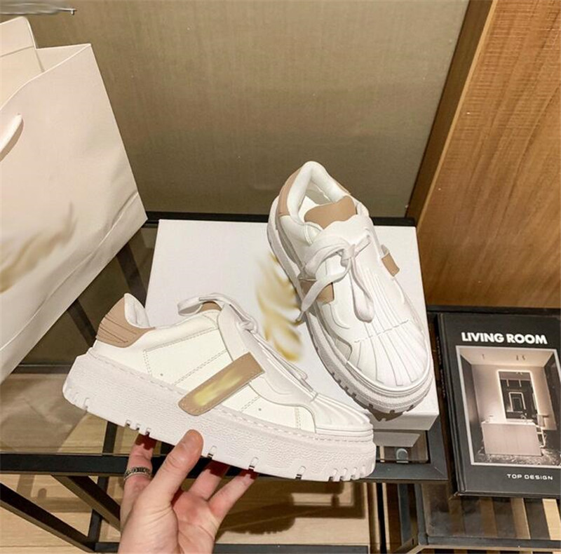 Women's Dress Shoes Classic design sneakers high quality female outdoor sport casual shoe fashion ladies breathable leather shoes D102649, Extra freight
Women's Dress Shoes Classic design sneakers high quality female outdoor sport casual shoe fashion ladies breathable leather shoes D102649, Extra freight