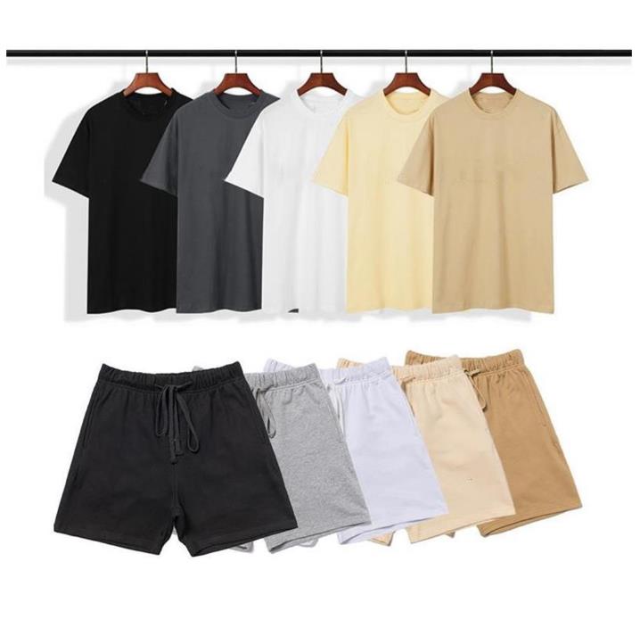 2022 Men Designer Tracksuit short sleeve t-shirt suits mens women loose casual summer essential tracksuits hip hop sporeweat shorts beach knee length ess, I need look other product
2022 Men Designer Tracksuit short sleeve t-shirt suits mens women loose casual summer essential tracksuits hip hop sporeweat shorts beach knee length ess, I need look other product