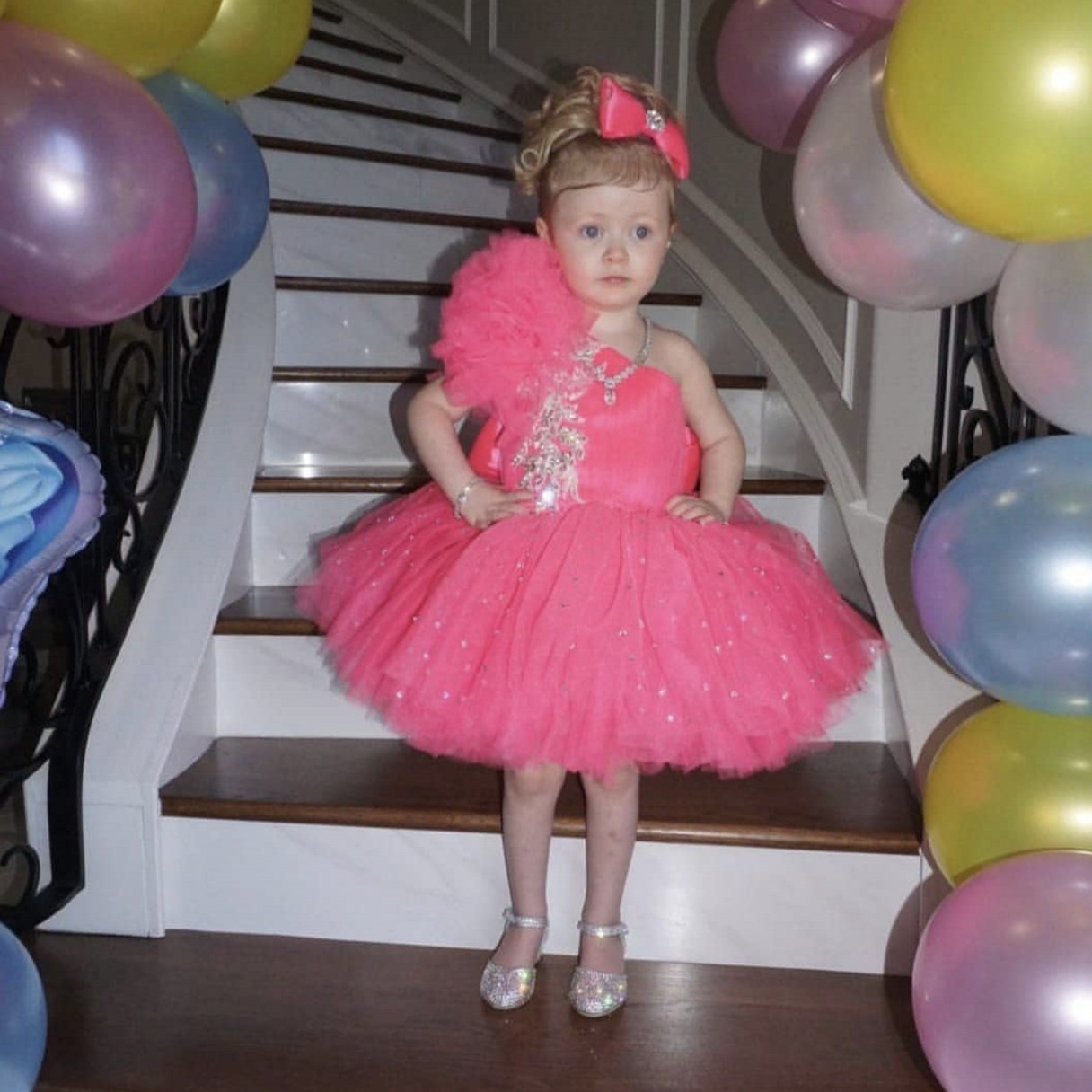 Girls Pageant Dresses 2021 Toddler Kids Cupcake Tulle Glitz Flower Girl Dress For Weddings Beaded Birthday Party First Communication