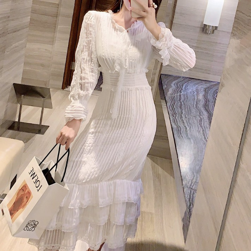 

Fashion Designer Runway Women' Lace Splicing Mesh Layered Ruffle Cake Dress Elegant Flare Sleeve Pleated Holiday Midi 210525, Picture color