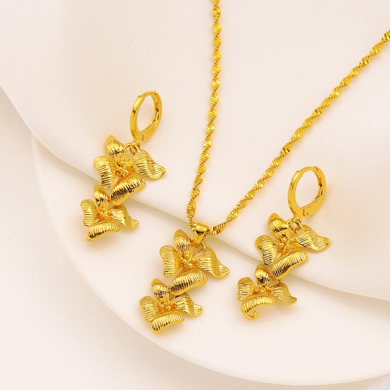 Earrings & Necklace Bangrui 2021 Exquisite Gold Color Flower Cluster Pendant Drop Fashion Jewelry Sets African Gifts, As pic
Earrings & Necklace Bangrui 2021 Exquisite Gold Color Flower Cluster Pendant Drop Fashion Jewelry Sets African Gifts, As pic