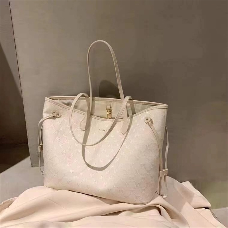 Wangjing City summer jacquard tote women's 2021 new fashion large capacity shoulder bag, White
Wangjing City summer jacquard tote women's 2021 new fashion large capacity shoulder bag, White