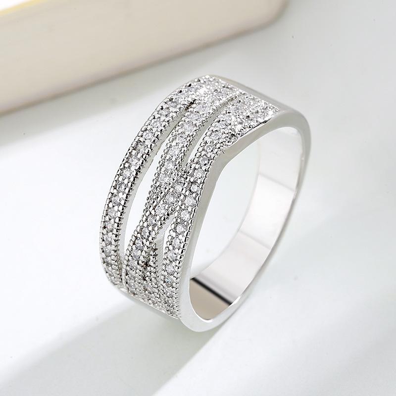Cluster Rings Double Cross Ring For Women Hollow Micro-Inlaid Zircon Finger White Gold Wedding Trendy Jewelry Accessories 2021 KAR310, Golden;silver
Cluster Rings Double Cross Ring For Women Hollow Micro-Inlaid Zircon Finger White Gold Wedding Trendy Jewelry Accessories 2021 KAR310, Golden;silver