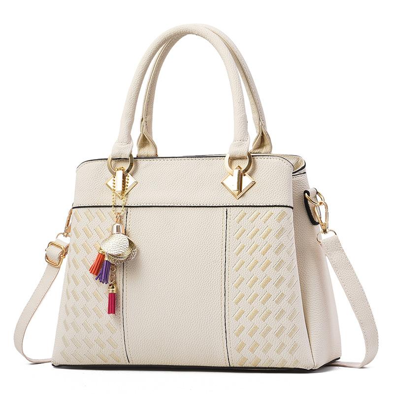 HBP Spring 2021 Fashion Trend In The Female Bag Genuine Leather Handbag Atmosphere Inclined Shoulder Bags
HBP Spring 2021 Fashion Trend In The Female Bag Genuine Leather Handbag Atmosphere Inclined Shoulder Bags