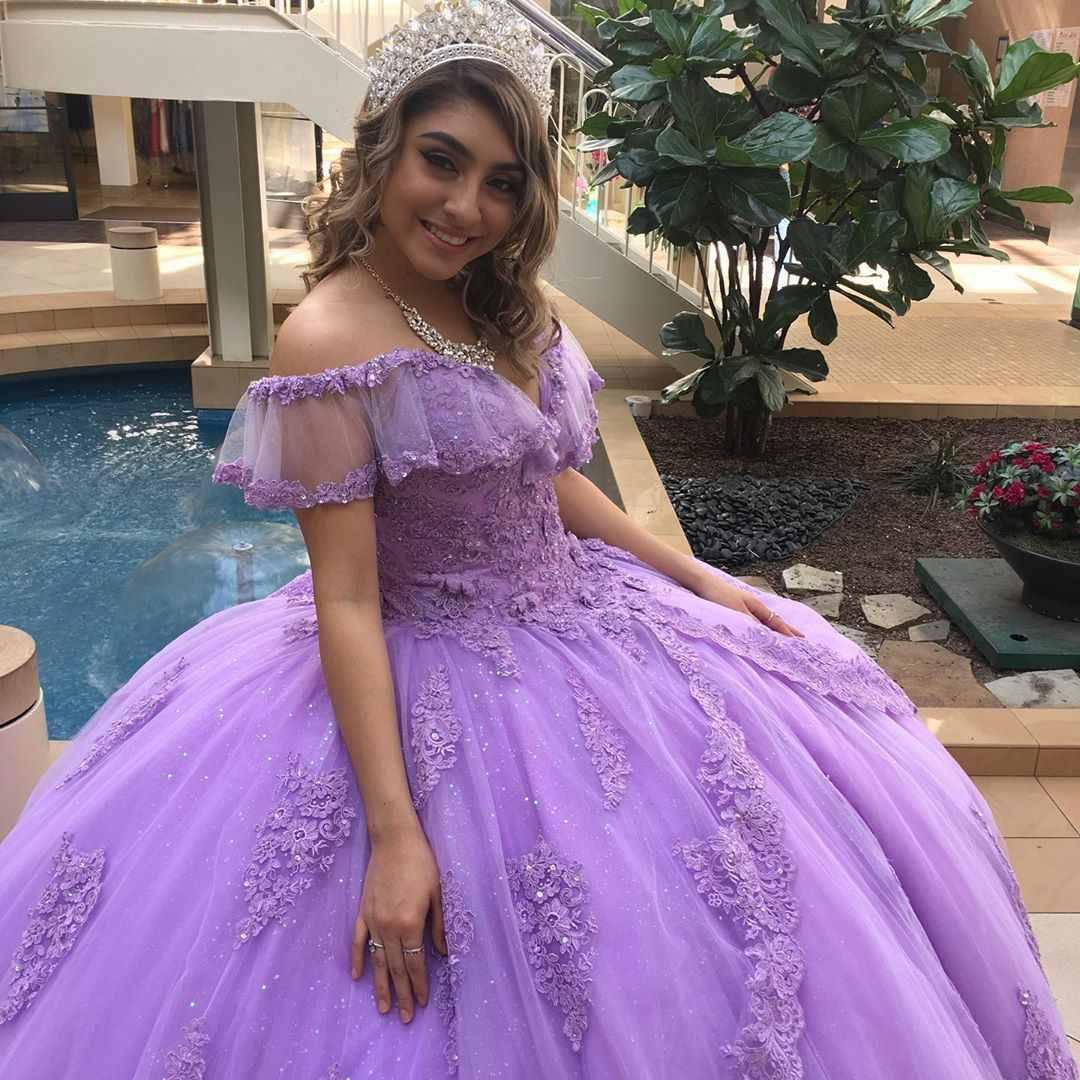 Quinceanera Dresses Lavender Off the Shoulder Lace Applique Beaded Tiered Skirt Sweep Train Custom Made Princess Sweet Ball Gown