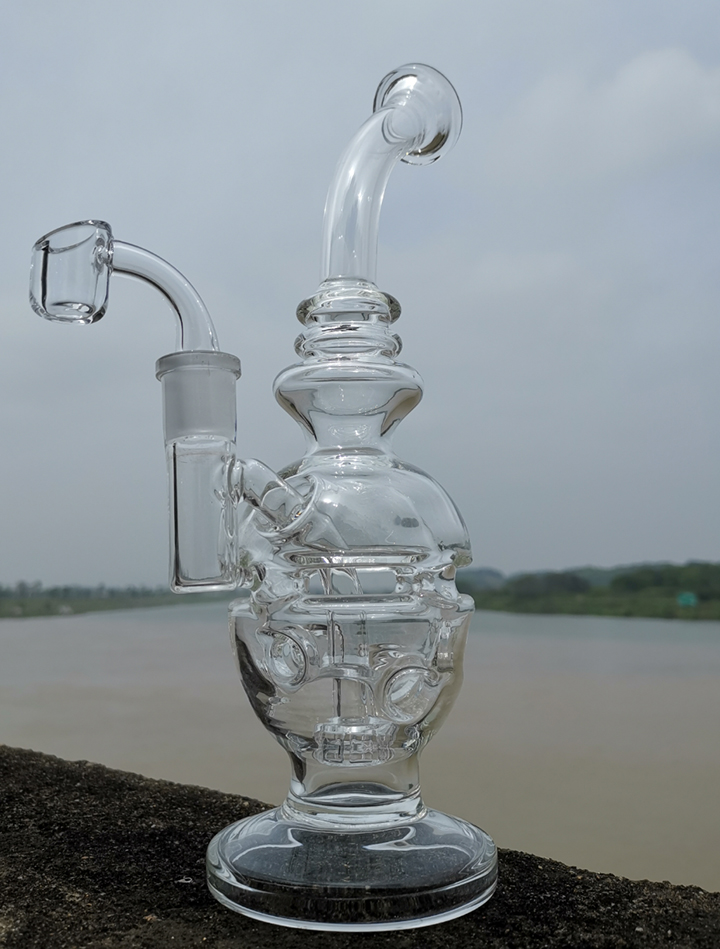 Clear Glass Bong FabEgg Water Pipes Skull Beaker Bong Recycler Bent Neck With Glass Bowl 14.4MM joint
Clear Glass Bong FabEgg Water Pipes Skull Beaker Bong Recycler Bent Neck With Glass Bowl 14.4MM joint
