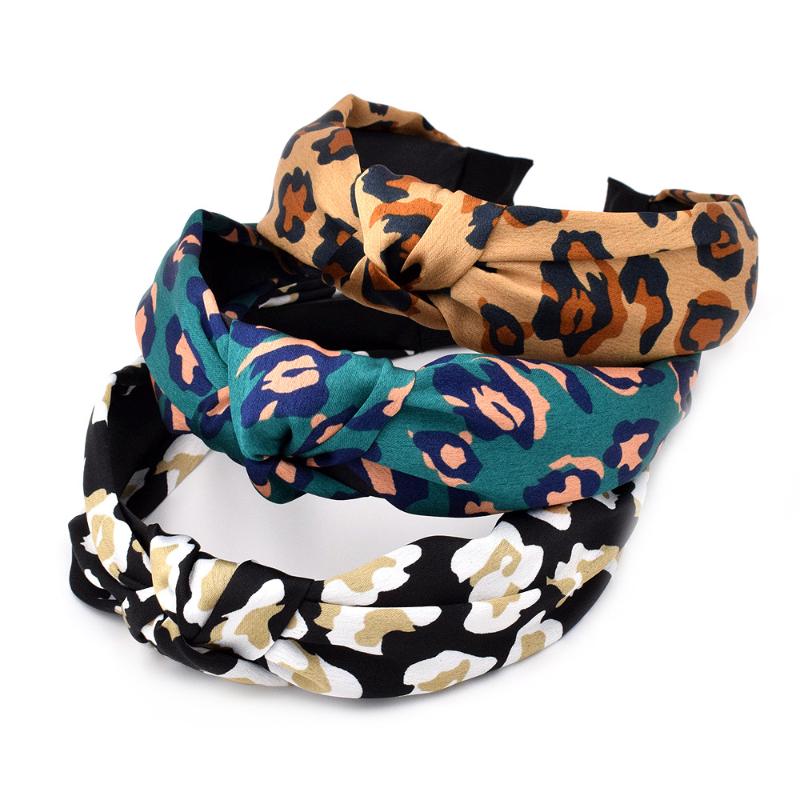 Hair Clips & Barrettes Autumn And Winter Leopard Print Headband Temperament Fabric Wide-sided Knotted Net Red Press Accessories, Golden;silver
Hair Clips & Barrettes Autumn And Winter Leopard Print Headband Temperament Fabric Wide-sided Knotted Net Red Press Accessories, Golden;silver