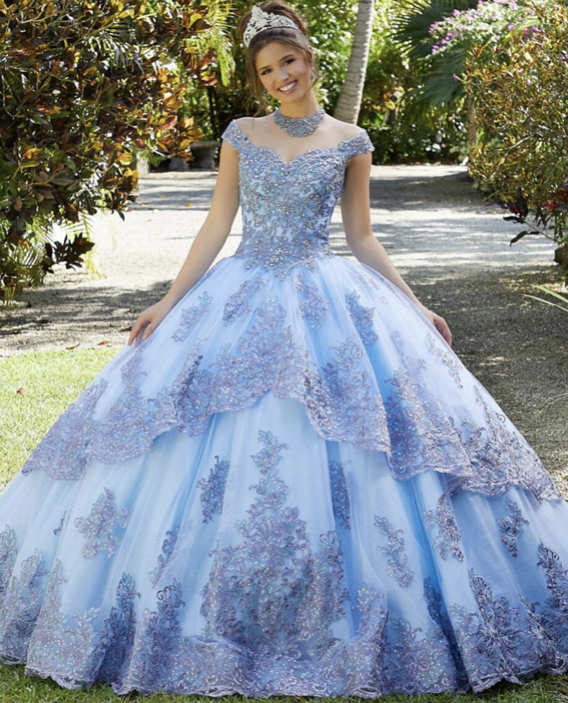 Sky Blue Princess Quinceanera Dresses 2022 Ball Gown Off Shoulder Appliques Lace Sequins Backless Sweet 16 Dress Brithday Party Prom Gowns Vestidos De