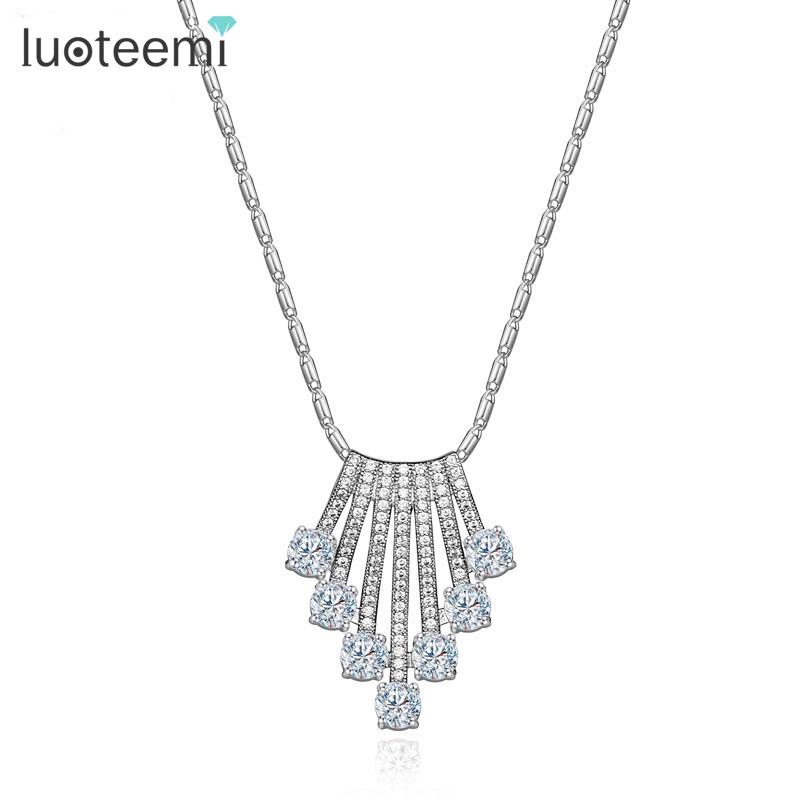 Pendant Necklaces LUOTEEMI Fashion Design Jewelry Micro Pave Cubic Zirconia Crown Necklace For Women Chrismas Gift
Pendant Necklaces LUOTEEMI Fashion Design Jewelry Micro Pave Cubic Zirconia Crown Necklace For Women Chrismas Gift