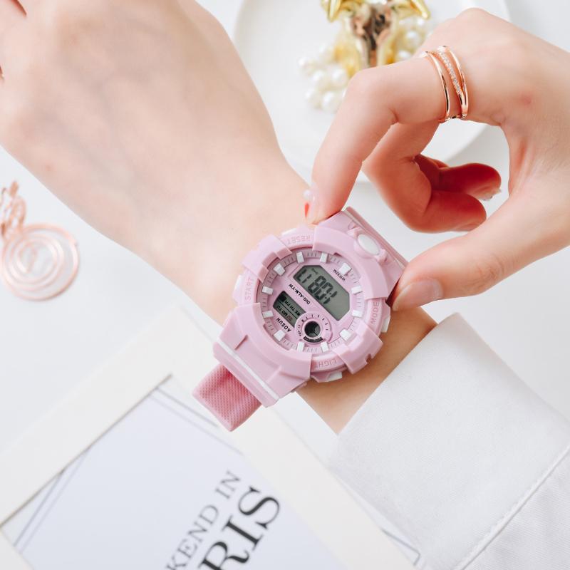 Wristwatches Electronic Digital Watch Multifunctional Fashion Casual Wrist For Women Girls J55, White 
Wristwatches Electronic Digital Watch Multifunctional Fashion Casual Wrist For Women Girls J55, White