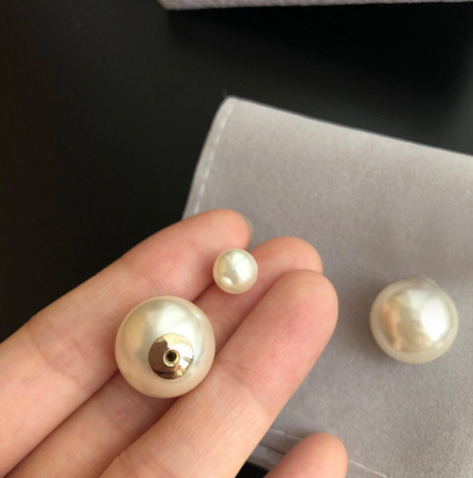 Fashion Have stamps pearl stud earrings aretes for lady women Party wedding lovers gift engagement jewelry for Bride, Golden;silver
Fashion Have stamps pearl stud earrings aretes for lady women Party wedding lovers gift engagement jewelry for Bride, Golden;silver