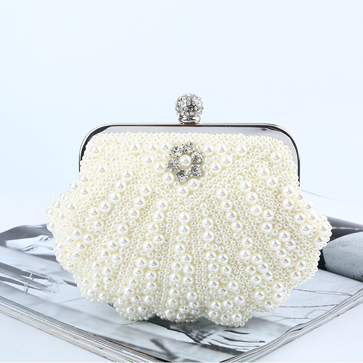 Handbag bag Pearl handbags Diamond rhinestone Luxury banquet package pure manual satin evening clutch for bridal and lady wear handbag
Handbag bag Pearl handbags Diamond rhinestone Luxury banquet package pure manual satin evening clutch for bridal and lady wear handbag