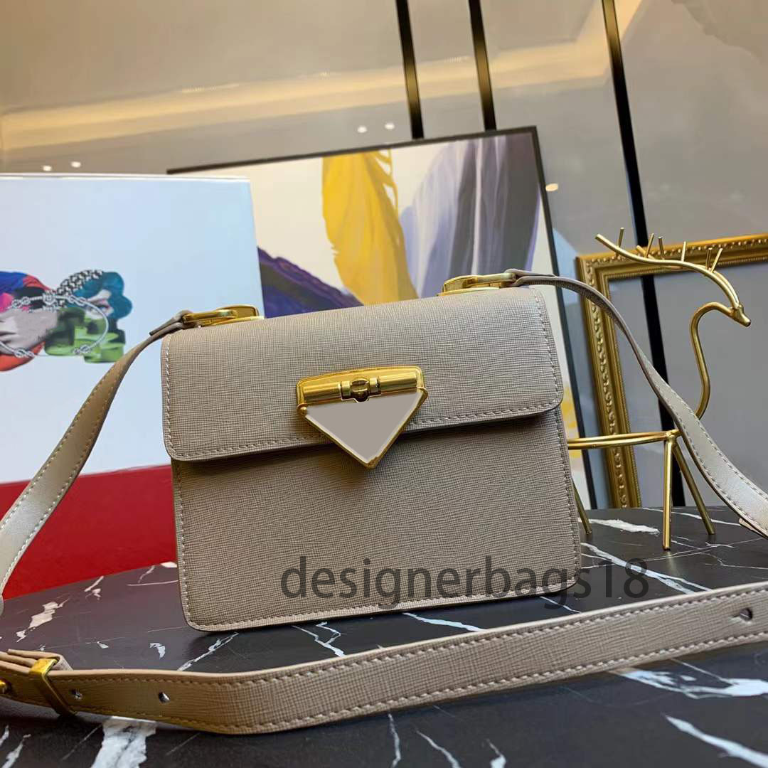 Fashion 9672 designer bags 2022 ladies luxury quality box bag handbag shoulder handbags Symble series style elegant pure skin material five
Fashion 9672 designer bags 2022 ladies luxury quality box bag handbag shoulder handbags Symble series style elegant pure skin material five