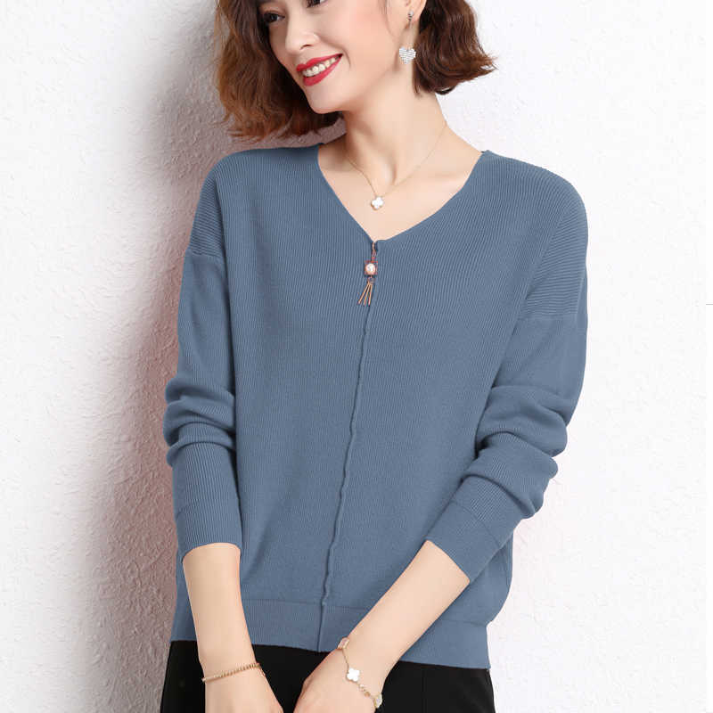 casual spring autumn thin oversize sweater pullovers Women basic loose cashmere sweater female V neck office knit jumper 210604, Red
casual spring autumn thin oversize sweater pullovers Women basic loose cashmere sweater female V neck office knit jumper 210604, Red