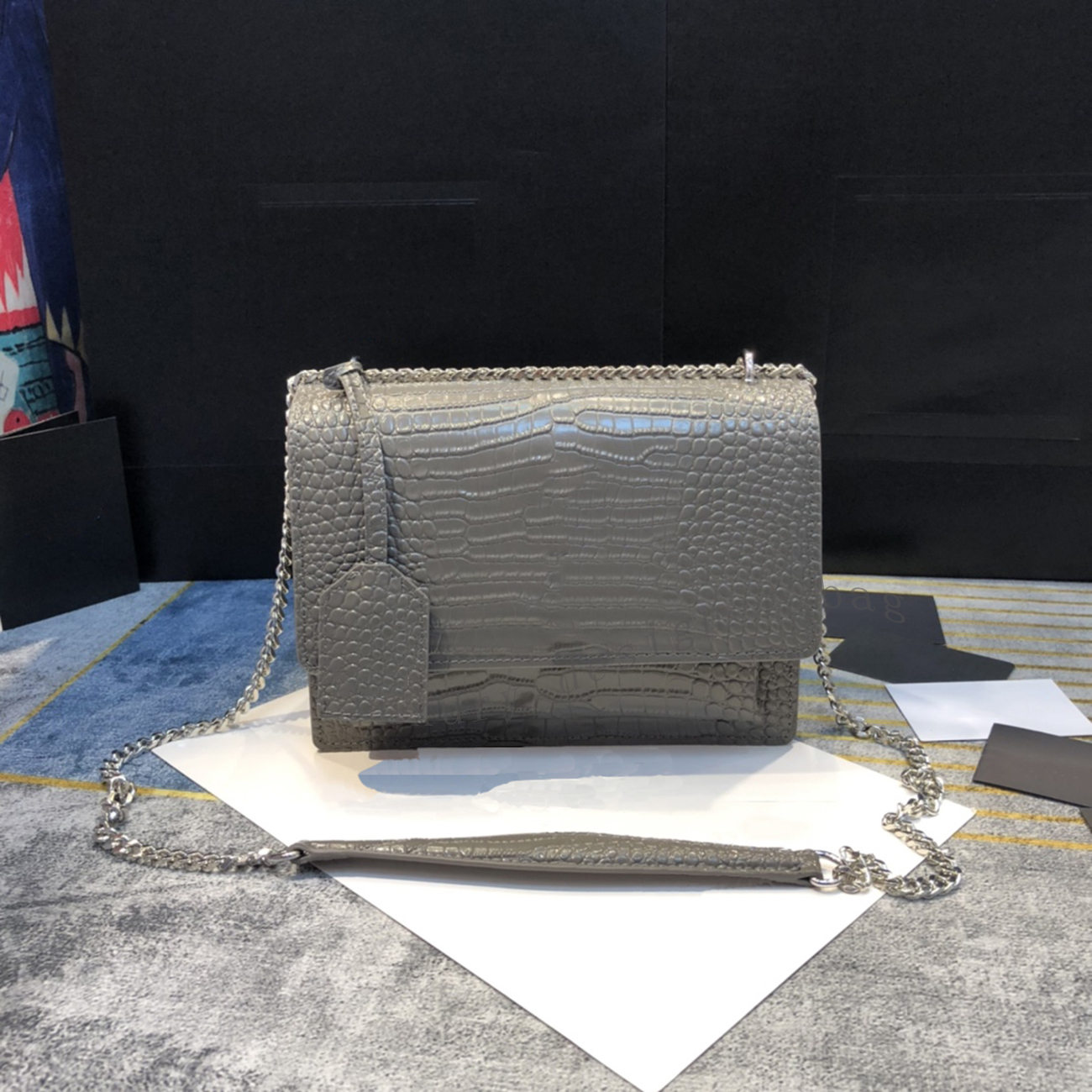 Crocodile pattern Shoulder Bags Genuine Leather crossbody famous brand women lambskin chain holder bag hanger purse classic flip Alligator handbags wallet, Box
Crocodile pattern Shoulder Bags Genuine Leather crossbody famous brand women lambskin chain holder bag hanger purse classic flip Alligator handbags wallet, Box