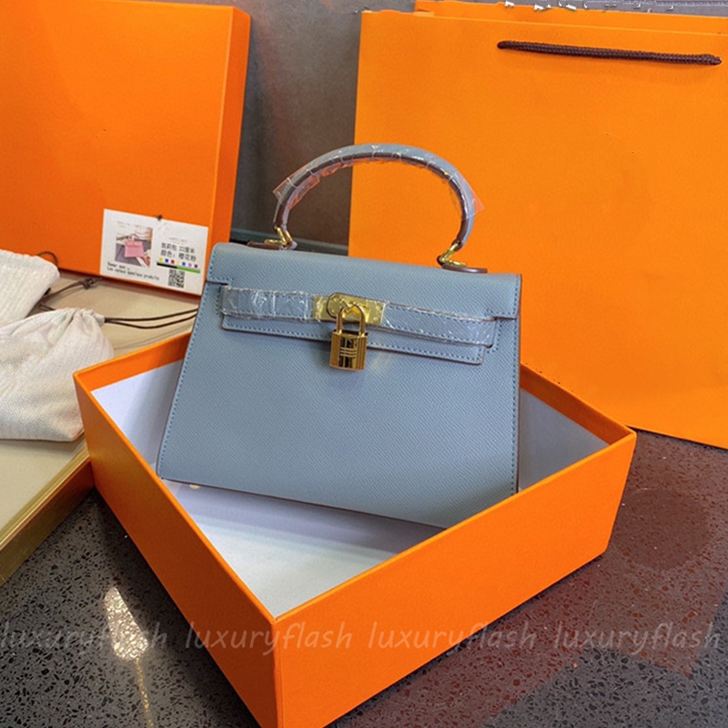 20cm Fashion Lady Handbags Designer Handle Purses Mini Small Purses Classic Golden Hardware Cowhide High Quality Multicolor Wholesale, Box(not sold separately) 
20cm Fashion Lady Handbags Designer Handle Purses Mini Small Purses Classic Golden Hardware Cowhide High Quality Multicolor Wholesale, Box(not sold separately)