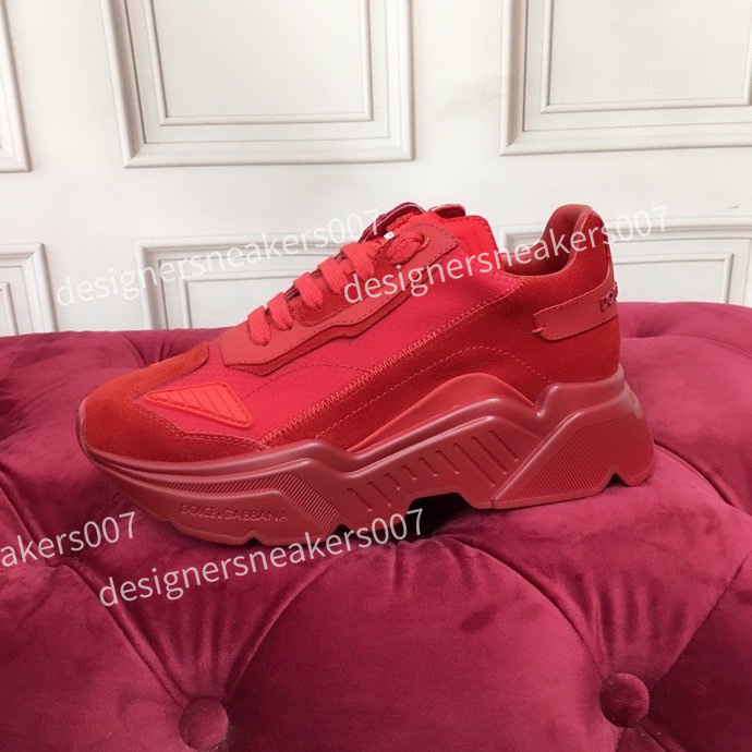 Luxurys Designers Shoes boots Brand Mens womens Triple S leather sneaker Fashion Trainers Casual High Top Sneakers size 35-45, 03
Luxurys Designers Shoes boots Brand Mens womens Triple S leather sneaker Fashion Trainers Casual High Top Sneakers size 35-45, 03