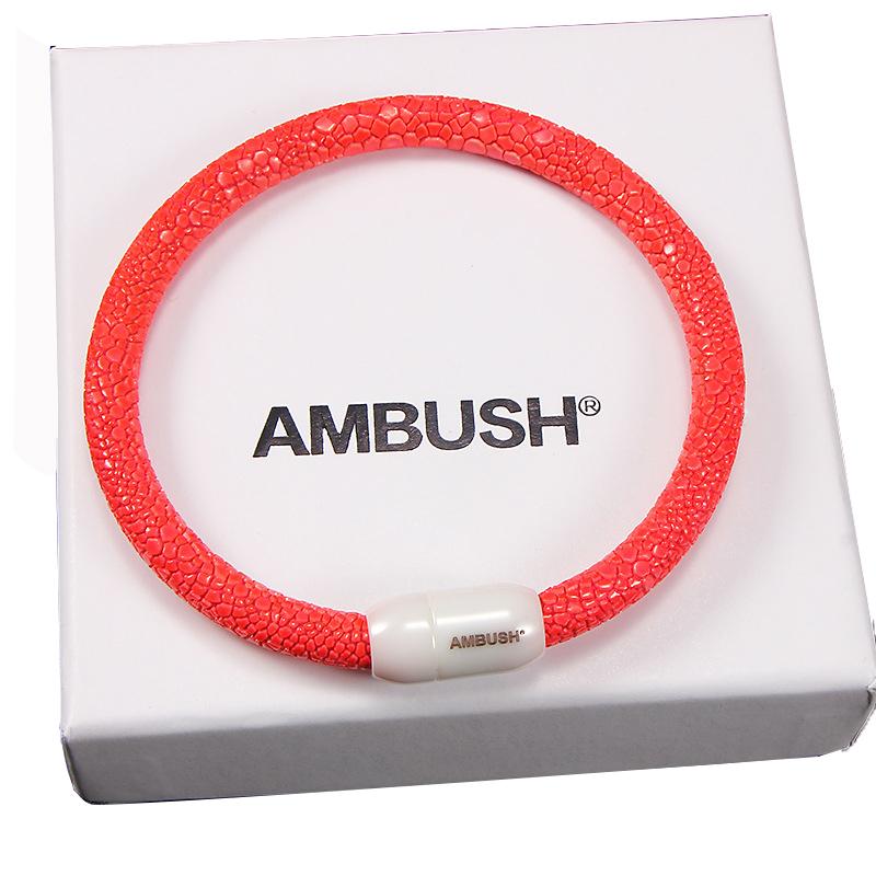 Bangle Leather Bracelet AMBUSH Net Red 19ss Versatile Men Women European And American Simple Style Ceramic
Bangle Leather Bracelet AMBUSH Net Red 19ss Versatile Men Women European And American Simple Style Ceramic