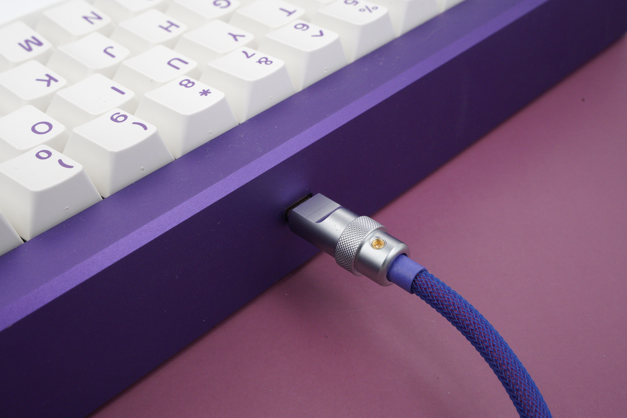 GeekCable Handmade Customized Mechanical Keyboard Data Cable For GMK Theme SP Keycaps Filco MINILA Customized Mysterious Purple