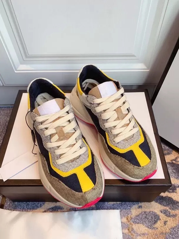 Luxury men's and women's sports shoes White retro high-end 20 multi-color recommended shoes
Luxury men's and women's sports shoes White retro high-end 20 multi-color recommended shoes