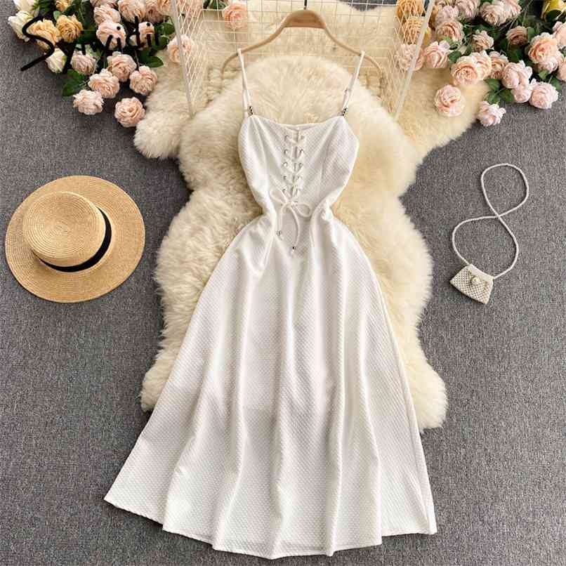 Dress for Women Sexy Spaghetti Strap Midi Party Dresses with Belt Summer Korean Fashion Evening Robe White Black 210607
Dress for Women Sexy Spaghetti Strap Midi Party Dresses with Belt Summer Korean Fashion Evening Robe White Black 210607