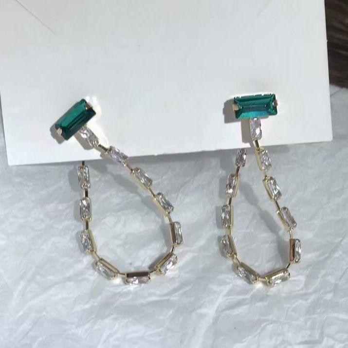 Dangle & Chandelier Korea Long Color Zircon Temperament Shows Women Earring Vintage Square Rhinestone Chic Ear Jewelry
Dangle & Chandelier Korea Long Color Zircon Temperament Shows Women Earring Vintage Square Rhinestone Chic Ear Jewelry