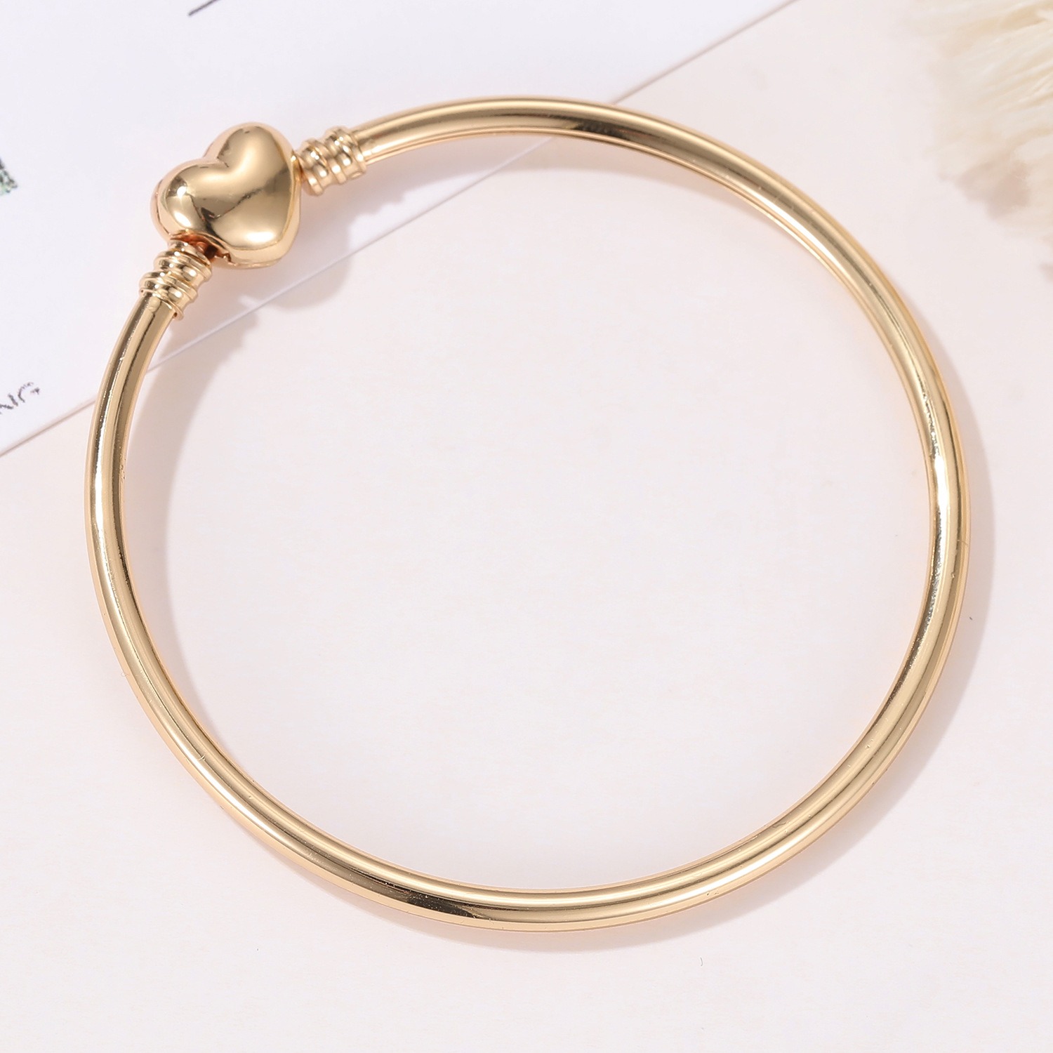4 Styles Sterling Silver Gold PL Cuff Bangle For Woman Charms Bracelet Bangle Fit Pandora European Beads Jewelry DIY Making Silver Bracelet for Women Diameter 6-7
4 Styles Sterling Silver Gold PL Cuff Bangle For Woman Charms Bracelet Bangle Fit Pandora European Beads Jewelry DIY Making Silver Bracelet for Women Diameter 6-7
