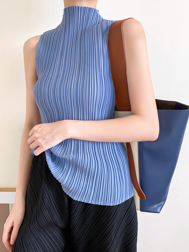 2021 New Classic Pleated Basic Models Wild I-shaped Turtle Neck Women Sleeveless Temperament T-shirt Vest Aesthetic Clothes Pmg2, Black
2021 New Classic Pleated Basic Models Wild I-shaped Turtle Neck Women Sleeveless Temperament T-shirt Vest Aesthetic Clothes Pmg2, Black