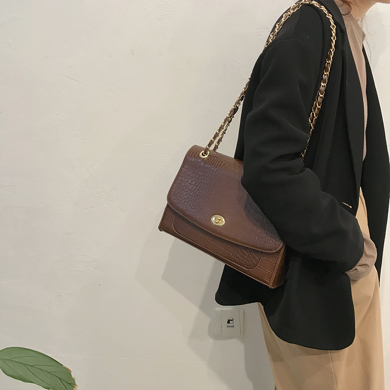 INS Style Briefcase Bag for Women 2019 New Retro Fashion Crocodile Pattern Small Square Bag Shoulder Crossbody Chain Bag, Brown
INS Style Briefcase Bag for Women 2019 New Retro Fashion Crocodile Pattern Small Square Bag Shoulder Crossbody Chain Bag, Brown