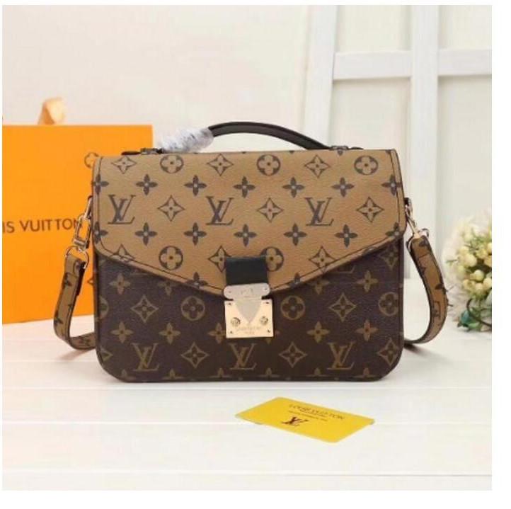 2021 LV LOUIS VITTON New Women Famous Brands Shoulder Bag Sylvie Luxury Handbags Purses Chain Crossbody Bag 21
2021 LV LOUIS VITTON New Women Famous Brands Shoulder Bag Sylvie Luxury Handbags Purses Chain Crossbody Bag 21