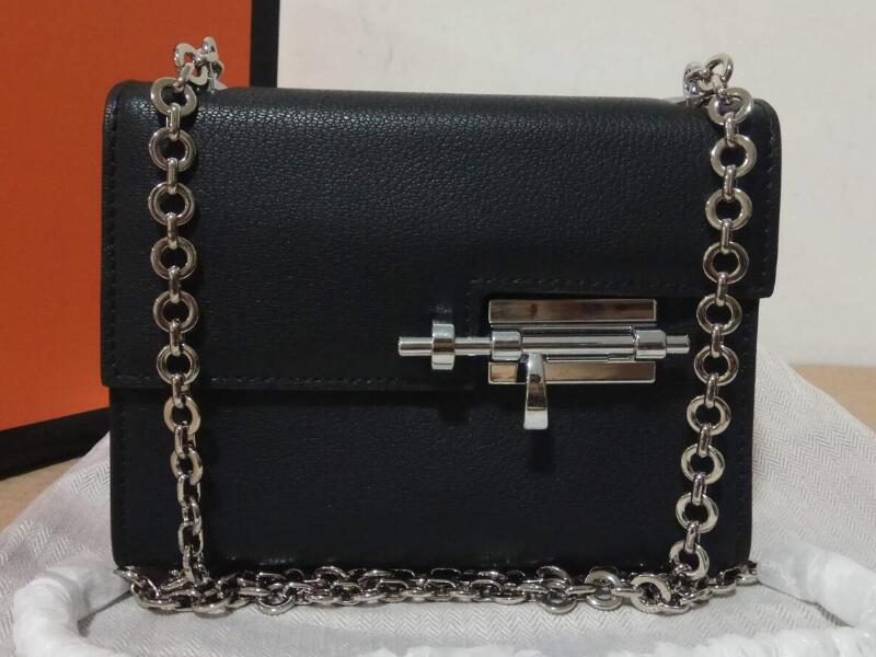 Realfine888 3A Verrous Chaine Mini 18cm Shoulder Bags For Women with Box+Dust Bag, Verrous mini 18cm_06
Realfine888 3A Verrous Chaine Mini 18cm Shoulder Bags For Women with Box+Dust Bag, Verrous mini 18cm_06