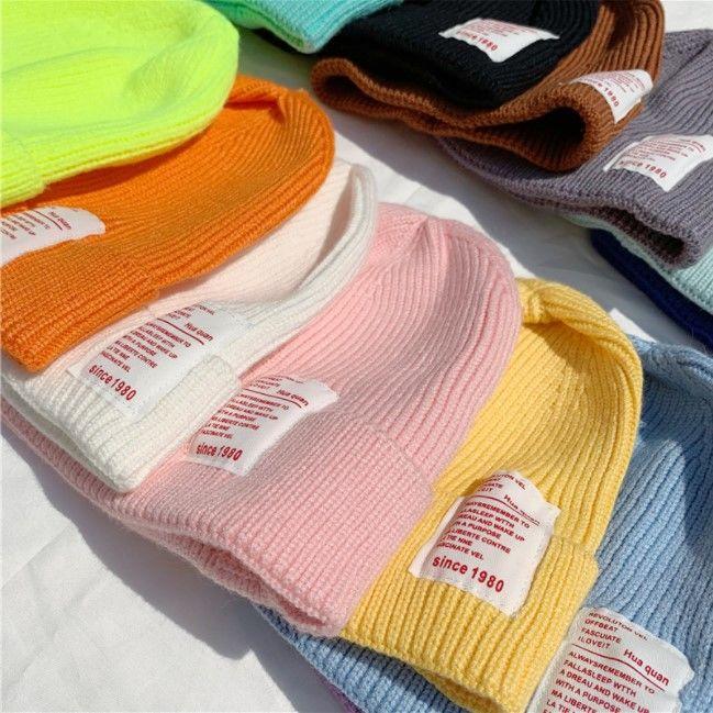 Beanies 2021 Winter Acrylic Warm Knit Hat Woman Man Letter Label Hats Purple Black Blue White Pink 11 Color Optional Bonnets Cap
Beanies 2021 Winter Acrylic Warm Knit Hat Woman Man Letter Label Hats Purple Black Blue White Pink 11 Color Optional Bonnets Cap