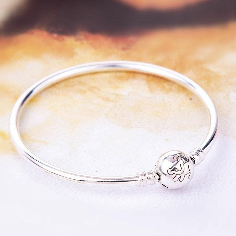 Wholesale Romantic 925 Sterling Silver King of Lion Bangle Bracelet Fits For European Bracelets Charms and Beads
Wholesale Romantic 925 Sterling Silver King of Lion Bangle Bracelet Fits For European Bracelets Charms and Beads