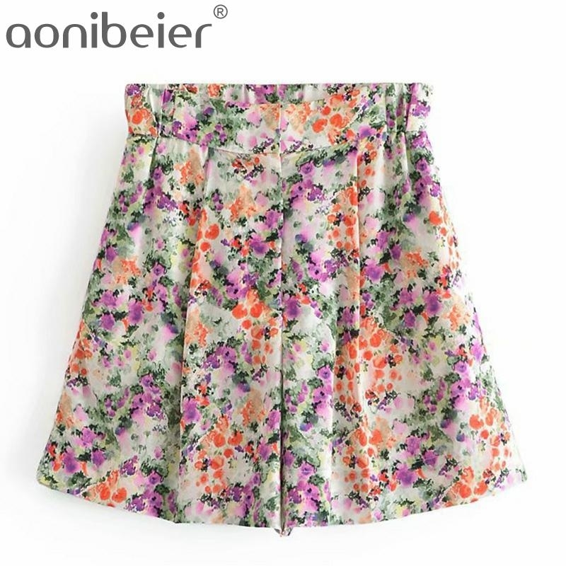 Flowers Print Summer Fashion Women Casual Beach Loose Shorts Folds Detail High Waist Female Wide Leg Bottoms 210604
Flowers Print Summer Fashion Women Casual Beach Loose Shorts Folds Detail High Waist Female Wide Leg Bottoms 210604