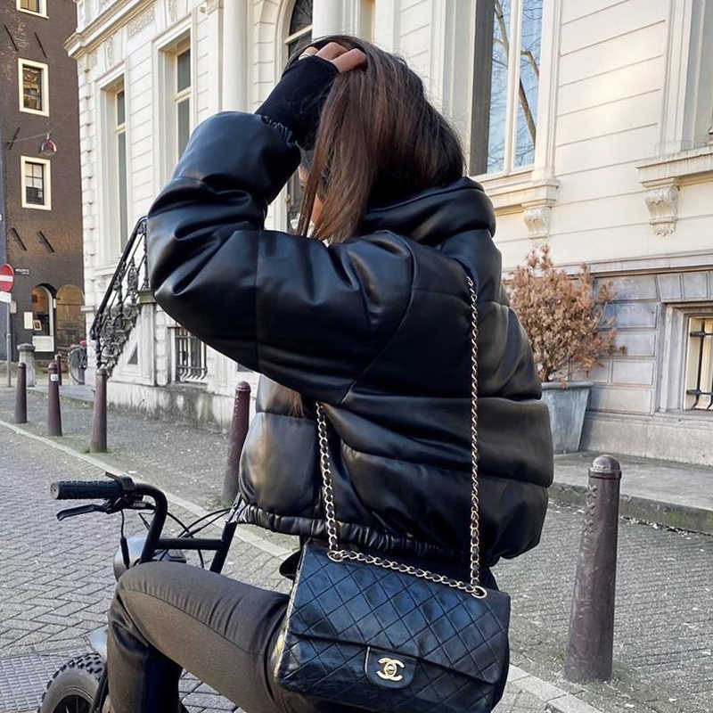 Faux Lether Warm Puffer Cropped Black Jacket Women Fall Winter Female Down Bubble Coat Turtleneck Long Sleeve Thick Parkas 210819