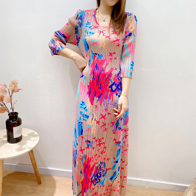 2021 New Long Pleated Plus Women Winter Korean Fashion Unique Design Smued Ink Mixed Aesthetic Clothing Outfit Q6fg, Fuchsia
2021 New Long Pleated Plus Women Winter Korean Fashion Unique Design Smued Ink Mixed Aesthetic Clothing Outfit Q6fg, Fuchsia