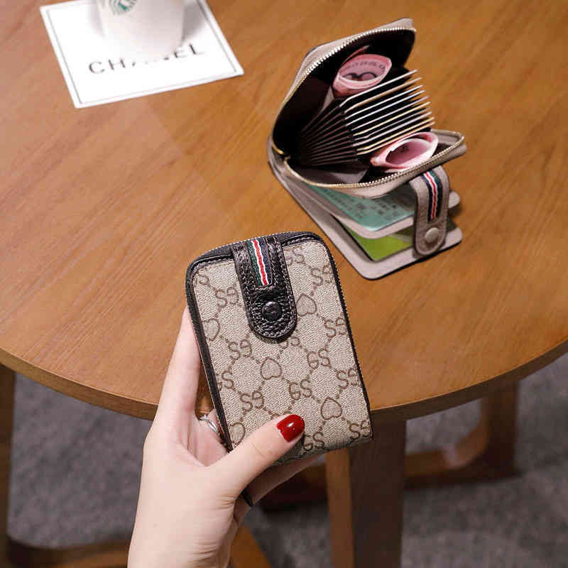 2022 Factory Wholesale handbag driver's license package, small size, capacity, multi card and zero wallet, Black
2022 Factory Wholesale handbag driver's license package, small size, capacity, multi card and zero wallet, Black
