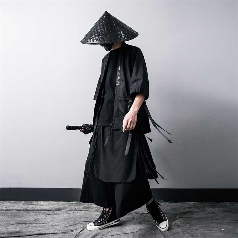 Men Summer Jacket for Hip Hop Jacker Open Stitch Thin Coat Windbreaker Streetwear Ribbons Japanese Samurai Loose Cotton 211110, Black
Men Summer Jacket for Hip Hop Jacker Open Stitch Thin Coat Windbreaker Streetwear Ribbons Japanese Samurai Loose Cotton 211110, Black