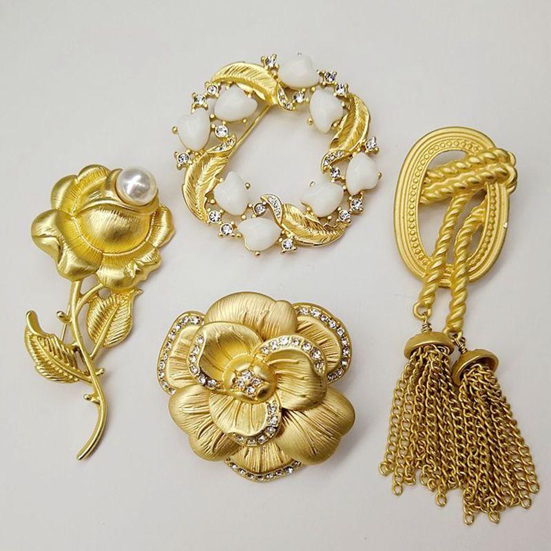 Pins, Brooches YDGY Retro Oriental Gold Leaf Mountain Camellia Set With Gem Lady Brooch
Pins, Brooches YDGY Retro Oriental Gold Leaf Mountain Camellia Set With Gem Lady Brooch
