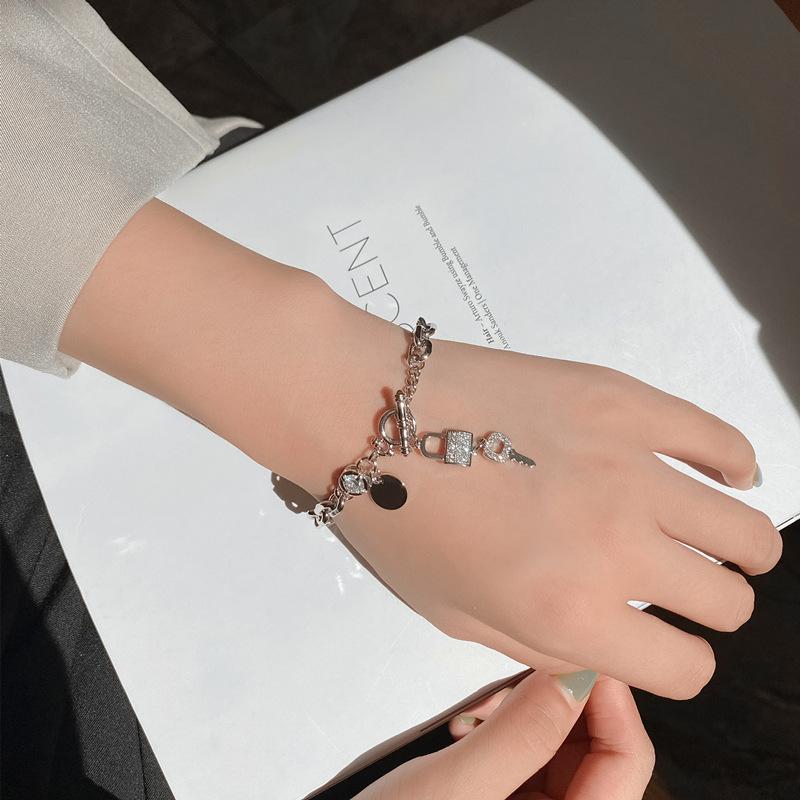 Beaded, Strands Stainless Steel Diamond Key Lock Pendant Hip Hop Jewelry Friendship Bracelets Pulseras Mujer For Women
Beaded, Strands Stainless Steel Diamond Key Lock Pendant Hip Hop Jewelry Friendship Bracelets Pulseras Mujer For Women