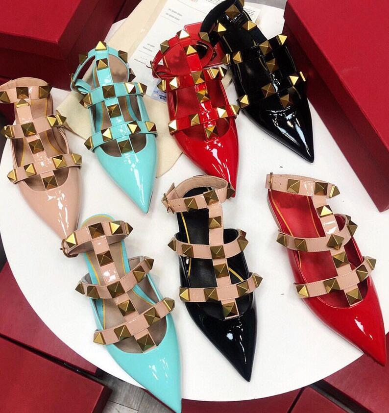 High quality fashion spring and summer new Baotou low heel patent leather pointed womens half slippers solid color womens Sandals Size 34-40, Black
High quality fashion spring and summer new Baotou low heel patent leather pointed womens half slippers solid color womens Sandals Size 34-40, Black