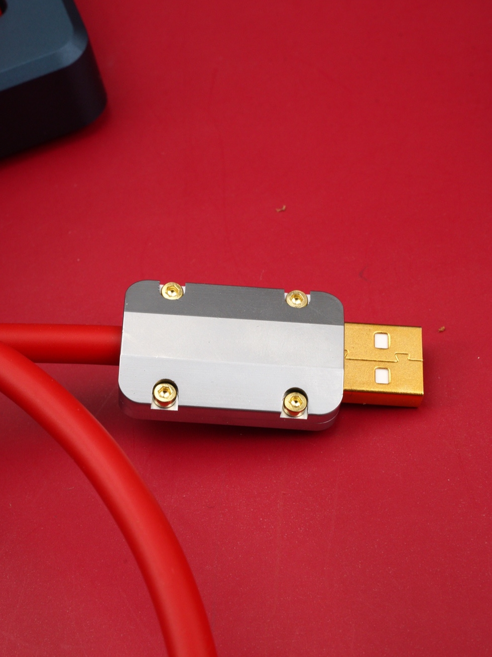 Geekcable Handmade Customized Mechanical Keyboard Data Cable Super Elastic Series Rear Aviation Rubber Coil Navy Blue And Red