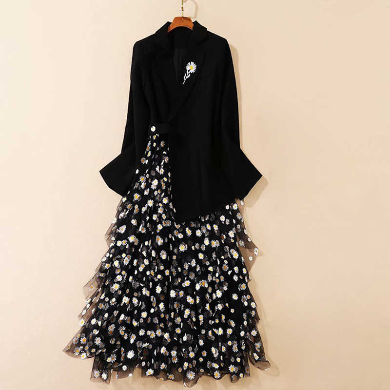 HIGH QUALITY Fashion Runway Women's Elegant Notched Collar Blazer Long Sleeve Patchwork Gauze Vintage Embroidery Dress 210526, Blue
HIGH QUALITY Fashion Runway Women's Elegant Notched Collar Blazer Long Sleeve Patchwork Gauze Vintage Embroidery Dress 210526, Blue