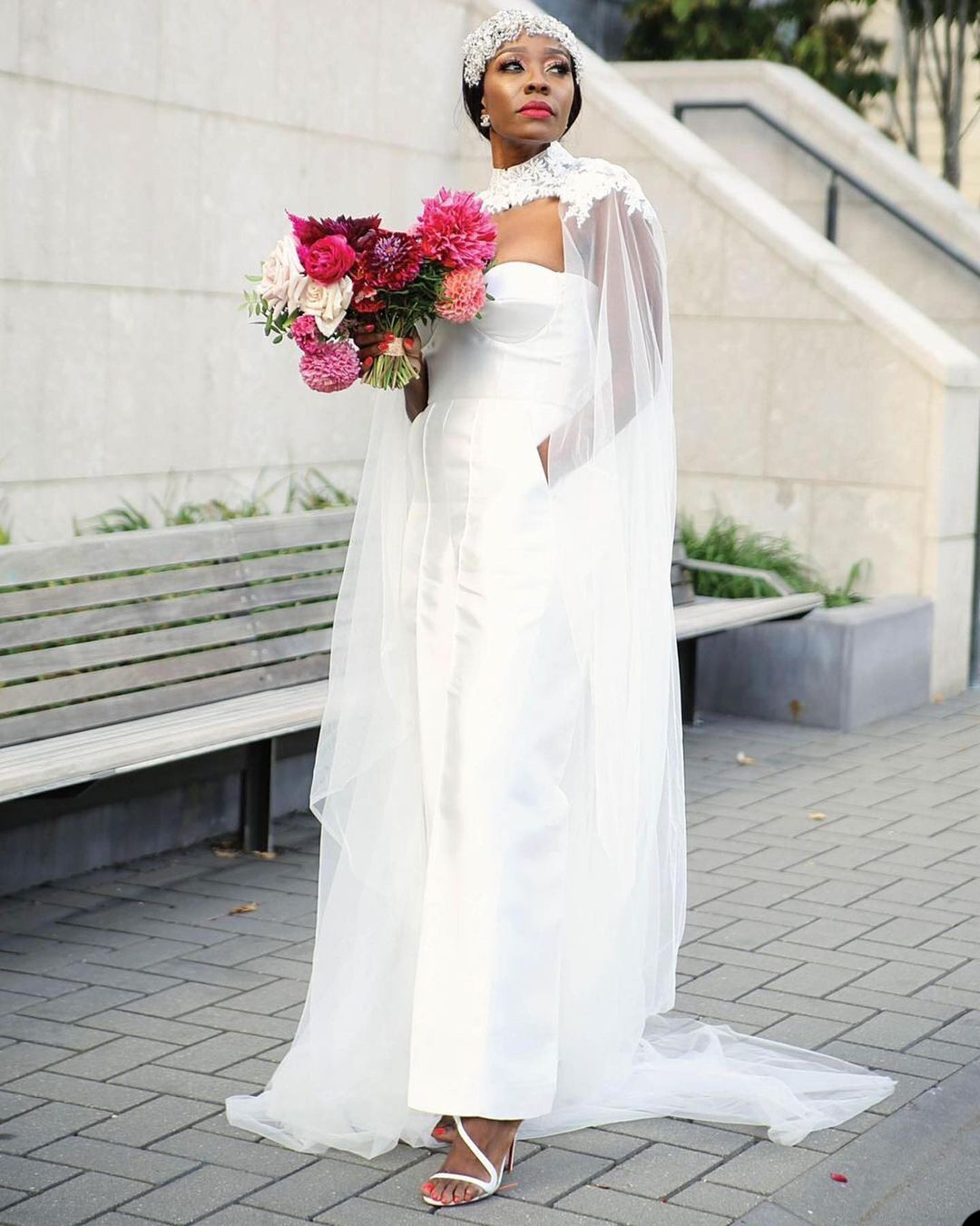 Sexy Mermaid Wedding Dresses with Wraps Satin Silk Jumpsuits Bridal Gowns Elegant Zipper Back Wedding Dress robes de mariée