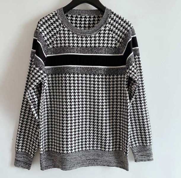 21SS Women Two Piece Sets Panelled Sweater Sets Lady Style Knitted Sweater +Shorts Letter Embroidery Simple Suits Size -L, Pants
21SS Women Two Piece Sets Panelled Sweater Sets Lady Style Knitted Sweater +Shorts Letter Embroidery Simple Suits Size -L, Pants